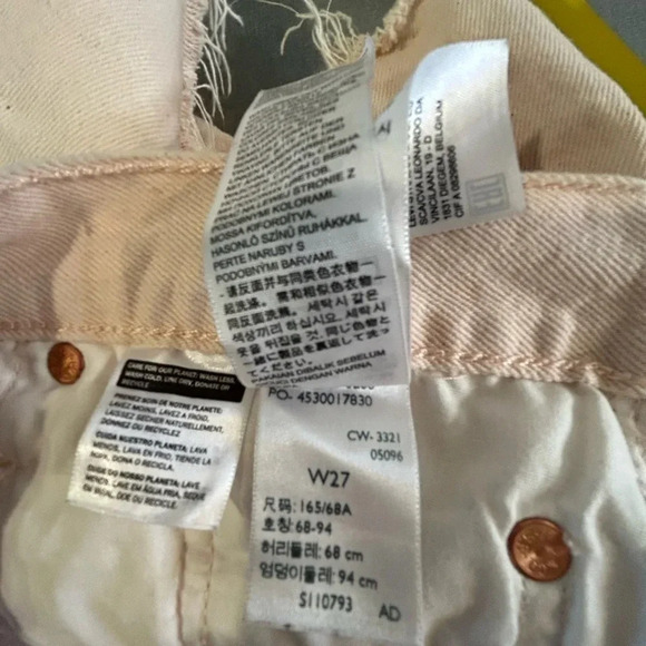 💖”Levi’s 501” Baby Pink Distressed Cut Off Short w/ Fringe Size 27💗 - Picture 9 of 14